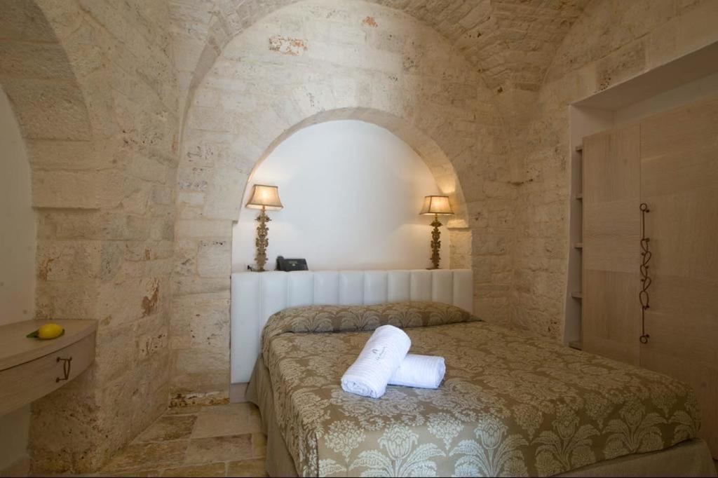 Trullo il cantastorie Alberobello Esterno foto