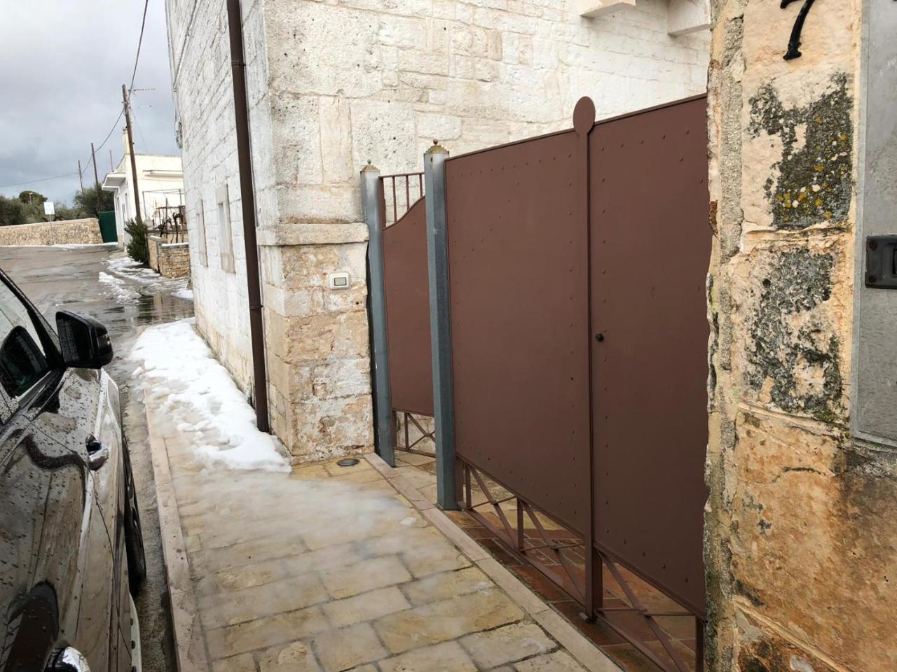 Trullo il cantastorie Alberobello Esterno foto