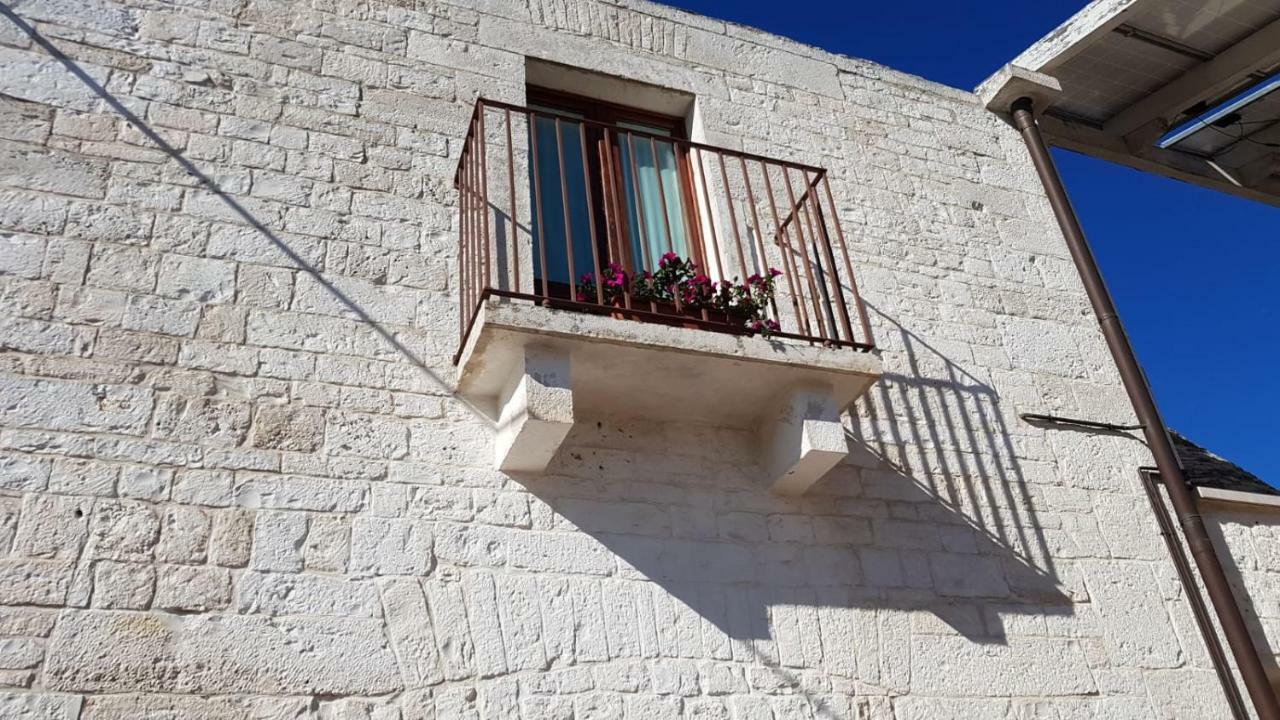 Trullo il cantastorie Alberobello Esterno foto